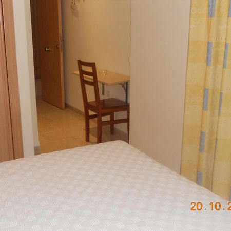 Hostal Restaurante Hermanos Zamora Palma del Río Kültér fotó