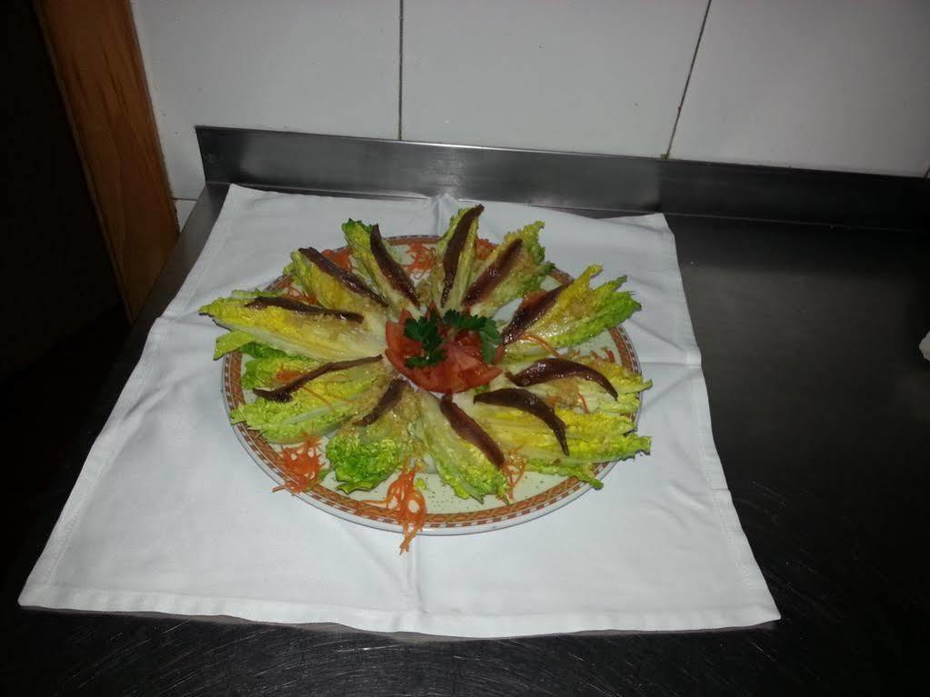 Hostal Restaurante Hermanos Zamora Palma del Río Kültér fotó